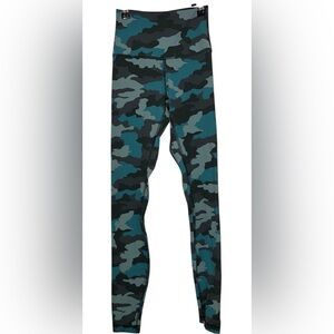 lululemon Align Hugh Rise Pant Heritage 365 Camo- Perfect condition!